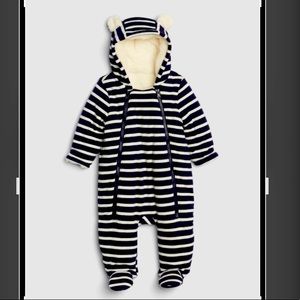 Baby GAP Brannan Bear Sherpa puffer snow suit